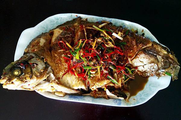 红烧武昌鱼的做法图解4