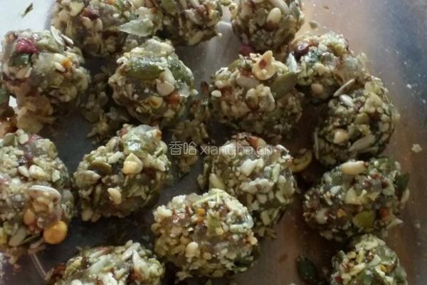 蜜饯坚果仁月饼馅的做法图解3