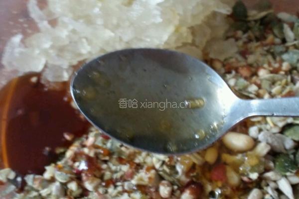蜜饯坚果仁月饼馅的做法图解2