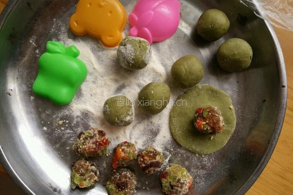 儿童月饼(果脯馅)的做法图解6