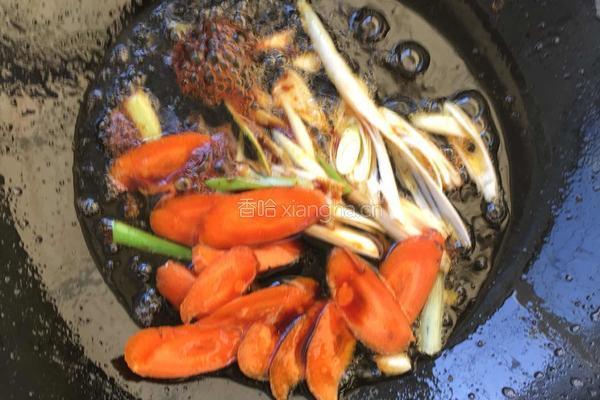 土豆烩大茄子的做法图解2