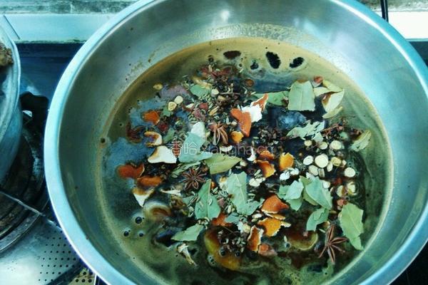 秘制卤鸡脖的做法图解7