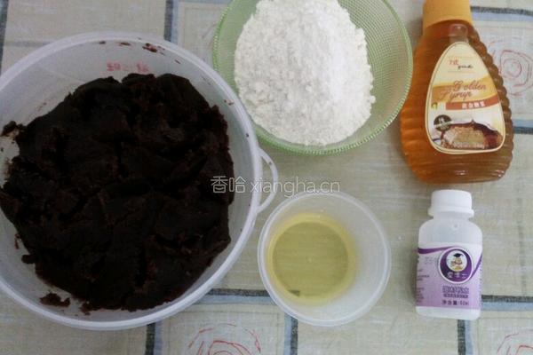 红豆馅广式月饼的做法图解1