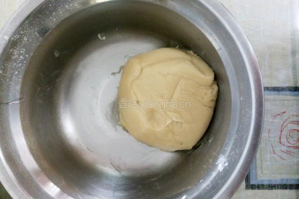 红豆馅广式月饼的做法图解5