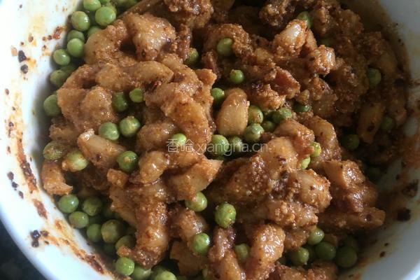 三薯粉蒸肉的做法图解5