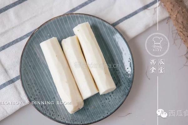 蓝莓山药小花的做法图解1