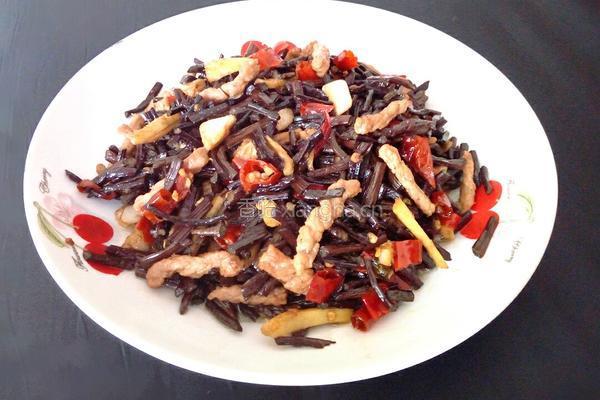 干蕨菜炒肉丝的做法图解16