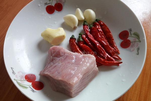 干蕨菜炒肉丝的做法图解3