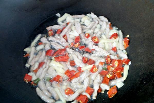干蕨菜炒肉丝的做法图解9