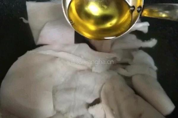 猪皮冻的做法图解1