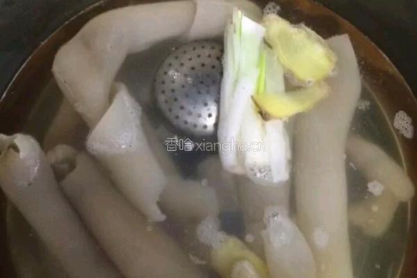 猪皮冻的做法图解4