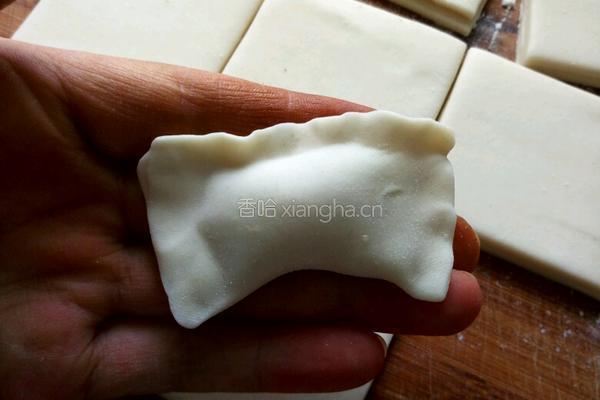 猪肉芹菜馅饺子的做法图解9