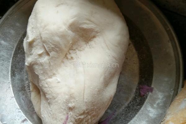 水彩饺子――紫薯和胡萝卜的做法图解5
