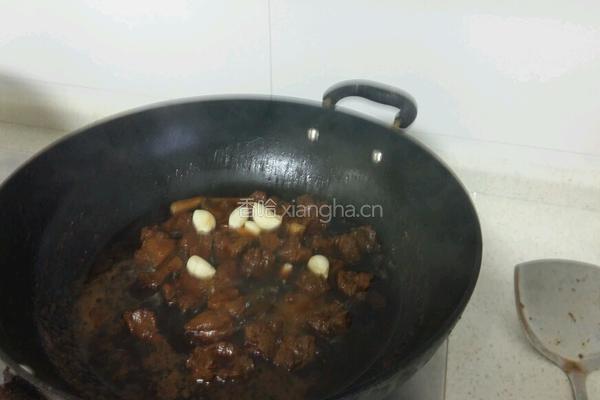 萝卜焖牛肉的做法图解3