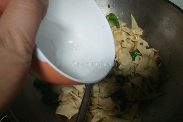 青椒干豆腐的做法图解8