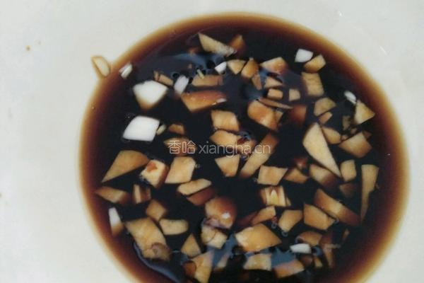 凉拌黄瓜干豆腐丝的做法图解3