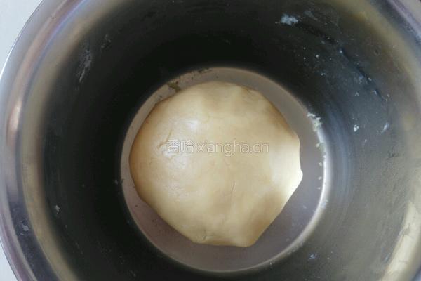 绿豆馅月饼的做法图解2