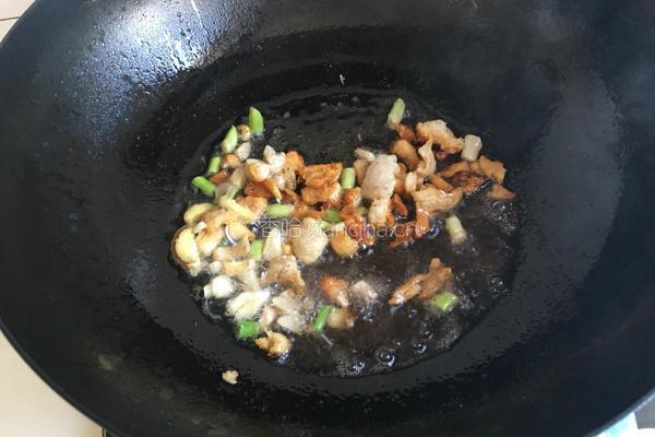 猪肉皮炖豆角、土豆～的做法图解7