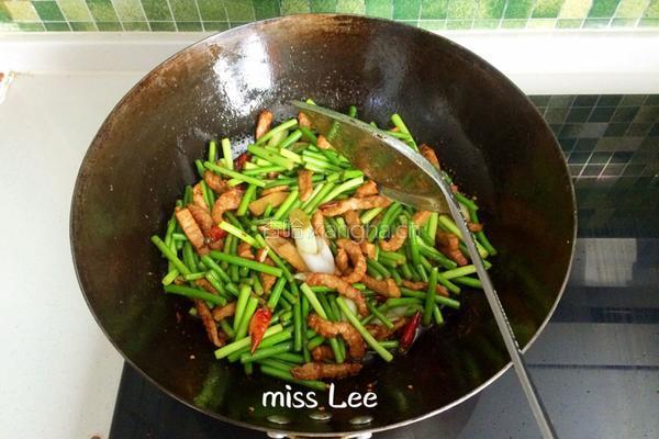 蒜薹炒肉丝的做法图解6