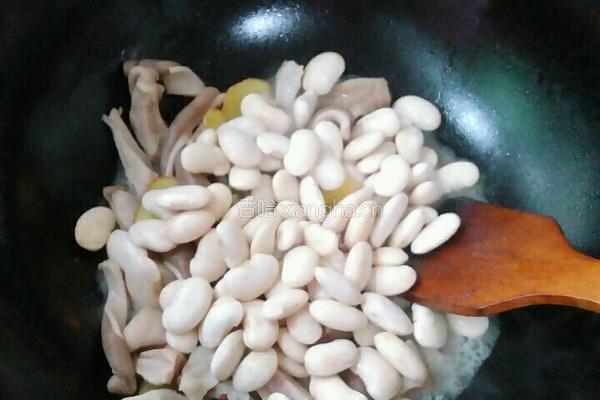 芸豆猪肚汤的做法图解7