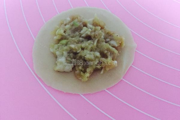 饺子皮小馅饼的做法图解2