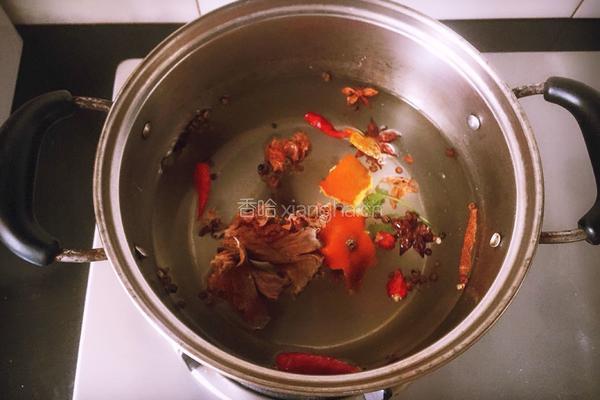 水煮五香花生的做法图解2