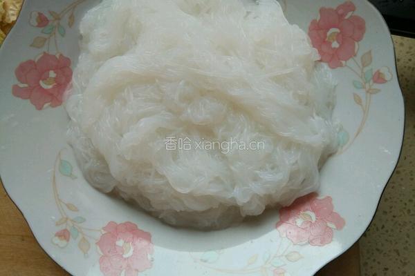 白菜蒸虾仁的做法图解1