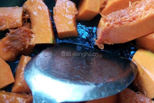 红枣山药煲南瓜的做法图解3