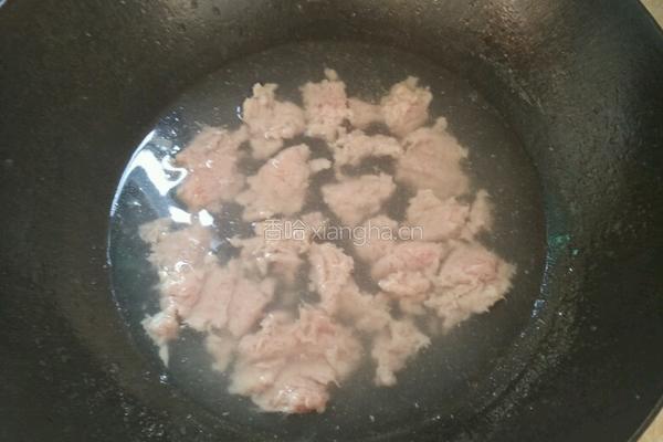 青瓜椒炒瘦肉的做法图解4