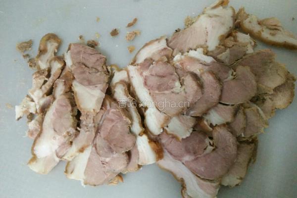 蒜末回锅肉的做法图解1
