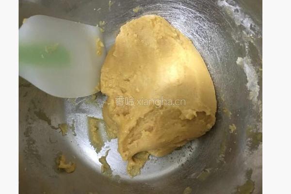 莲蓉蛋黄月饼的做法图解9