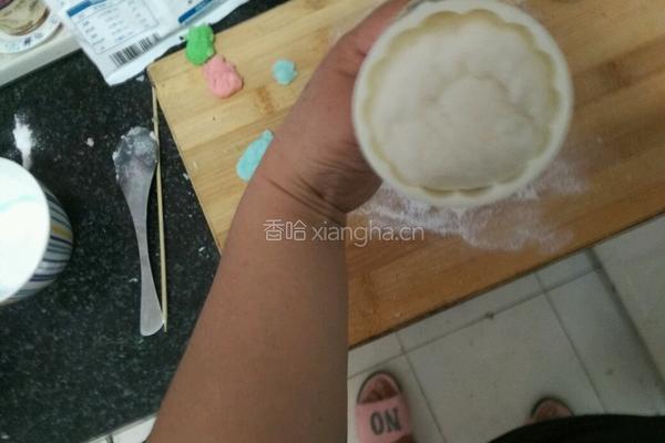 彩色冰皮月饼的做法图解7
