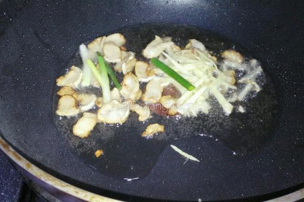 土猪肉炒酸笋的做法图解6