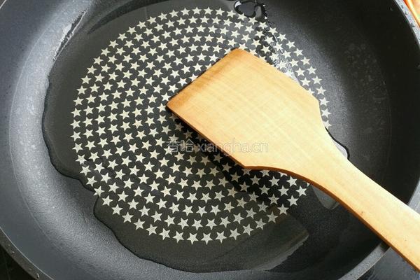 鸡蛋虾仁火腿炒饭的做法图解5