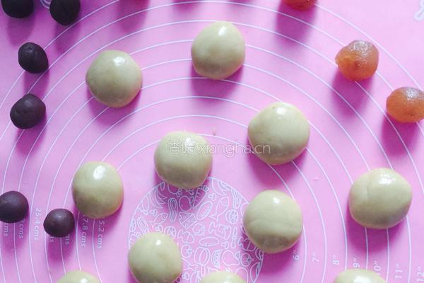 广式月饼（凤梨、栗子馅儿）的做法图解3