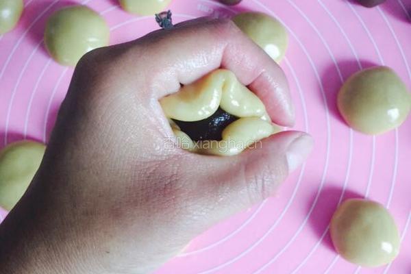 广式月饼（凤梨、栗子馅儿）的做法图解4