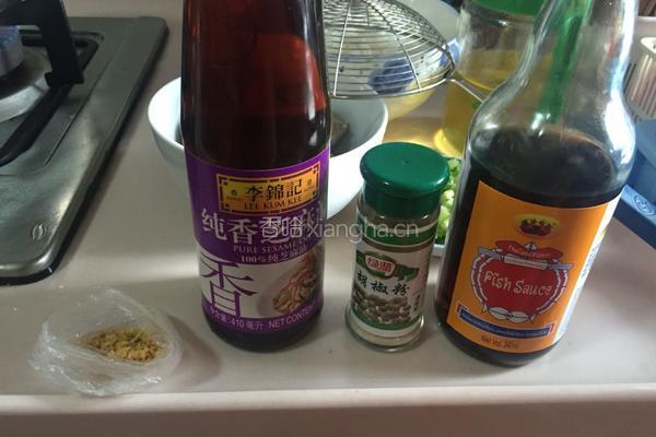 牛肉丸粿条汤的做法图解2