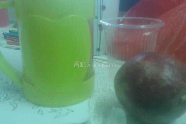 百香果汁的做法图解1
