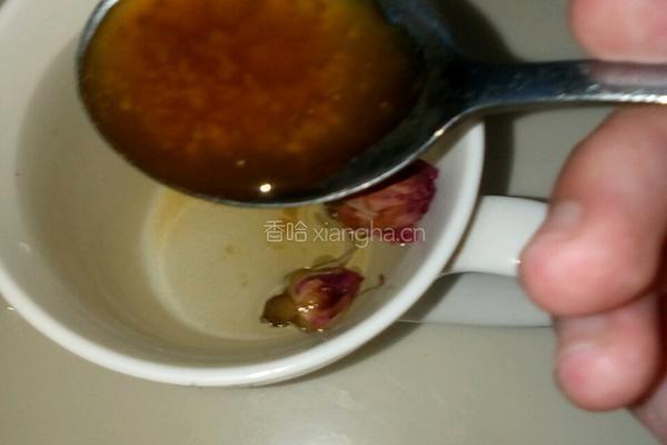 蜂蜜玫瑰幸福茶的做法图解3