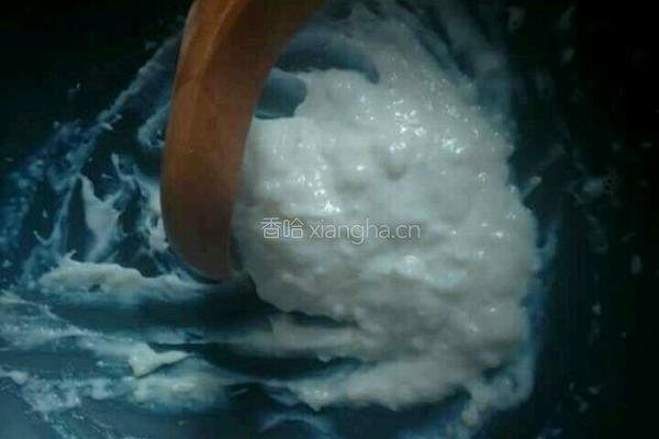 椰蓉牛奶小方的做法图解3