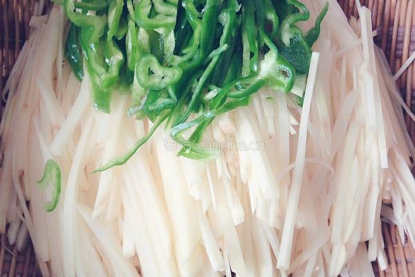 香辣土豆丝的做法图解2