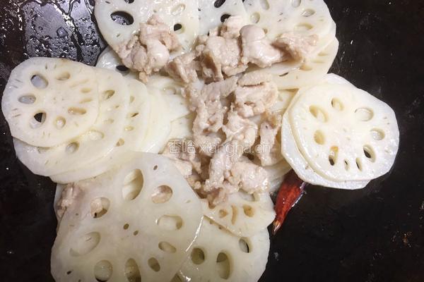 莲藕炒肉的做法图解8