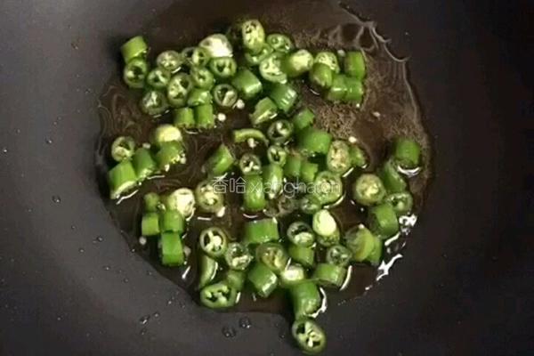 炒玉米粒的做法图解3