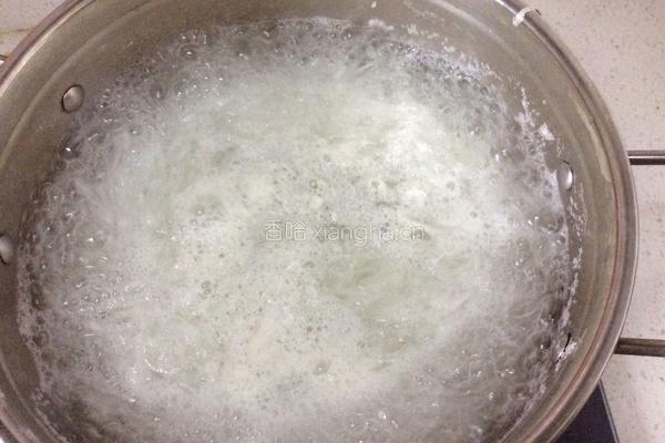 韭菜白萝卜素水饺的做法图解4