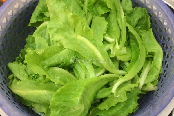 蒜蓉炒生菜的做法图解1