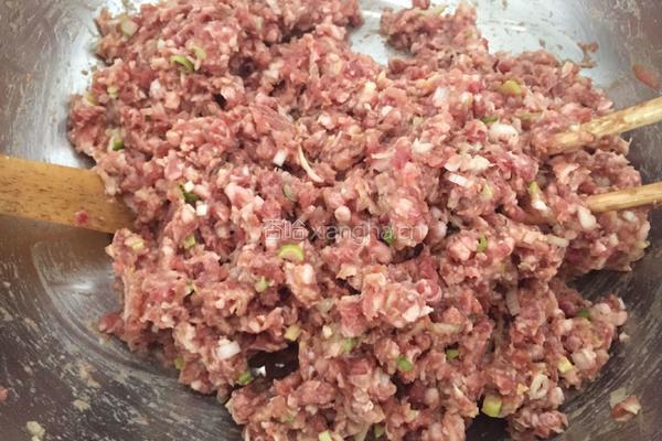 芹菜馅饺子的做法图解3