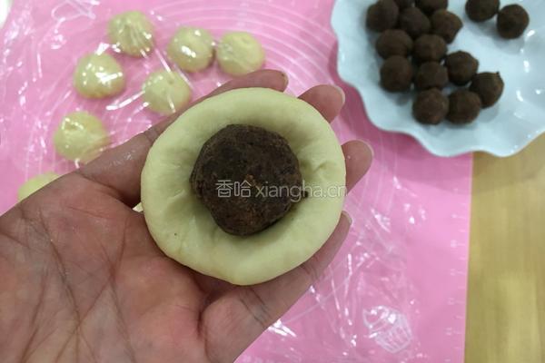 豆沙面包的做法图解7