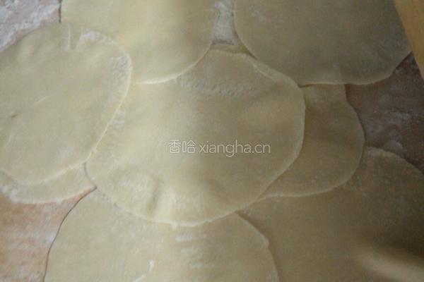 肉三鲜锅贴的做法图解3