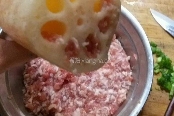 莲藕塞肉的做法图解3