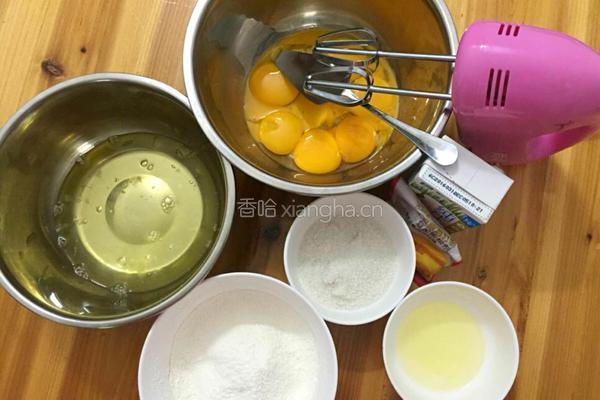 纸杯小蛋糕的做法图解1